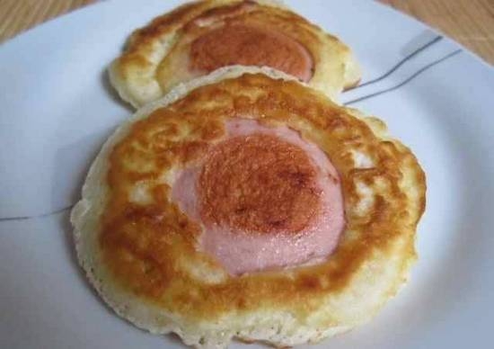Быстрые беляши с колбасой