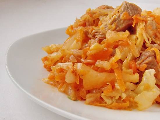 Тушеная капуста с говядиной
